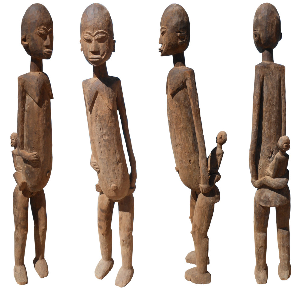 Statue Lobi de femme portant un enfant sur le bas du dos